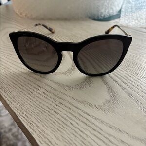 Tory Burch Black Cat-Eye Sunglasses